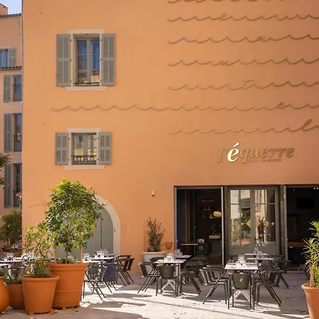 L'eautel Centre Port Hotel Toulon